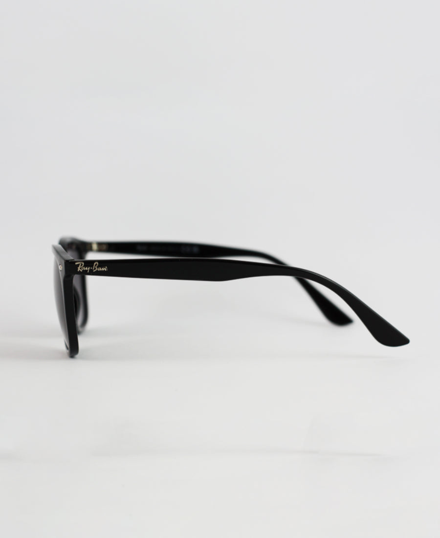 Beth Dutton Ray-Ban Black Gradient Sunglasses