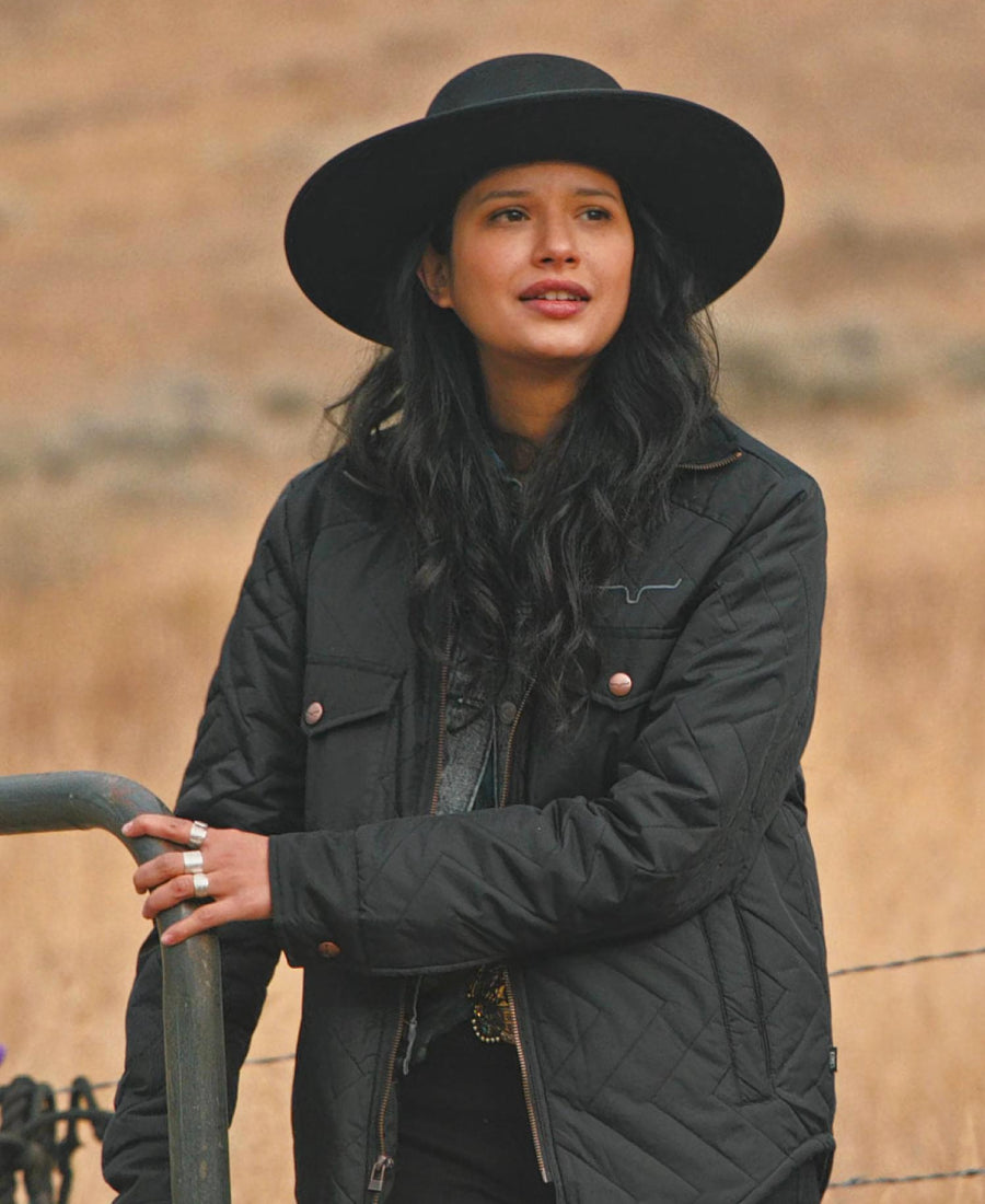 Yellowstone Avery Season4 Black Quilted Jacket full image 