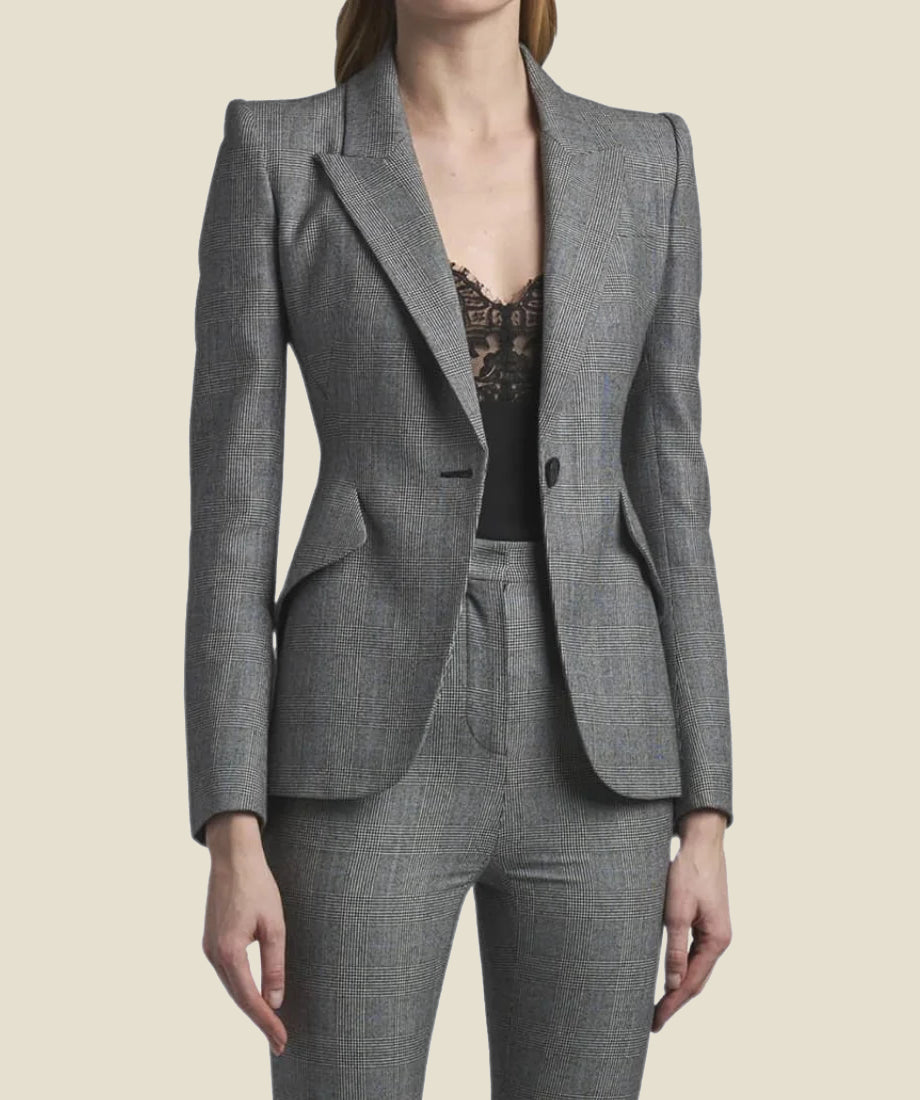 Yellowstone Beth Dutton Grey Blazer – Season 05