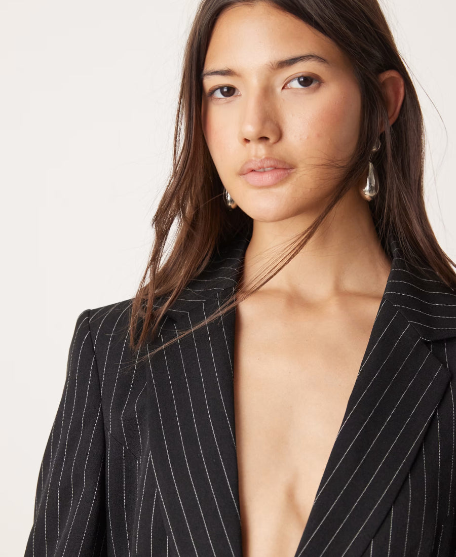 Yellowstone Beth dutton black pinstripe blazer.