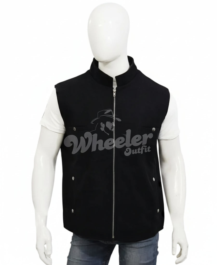 Yellowstone rip wheele Black vest on a mannequin against a white background